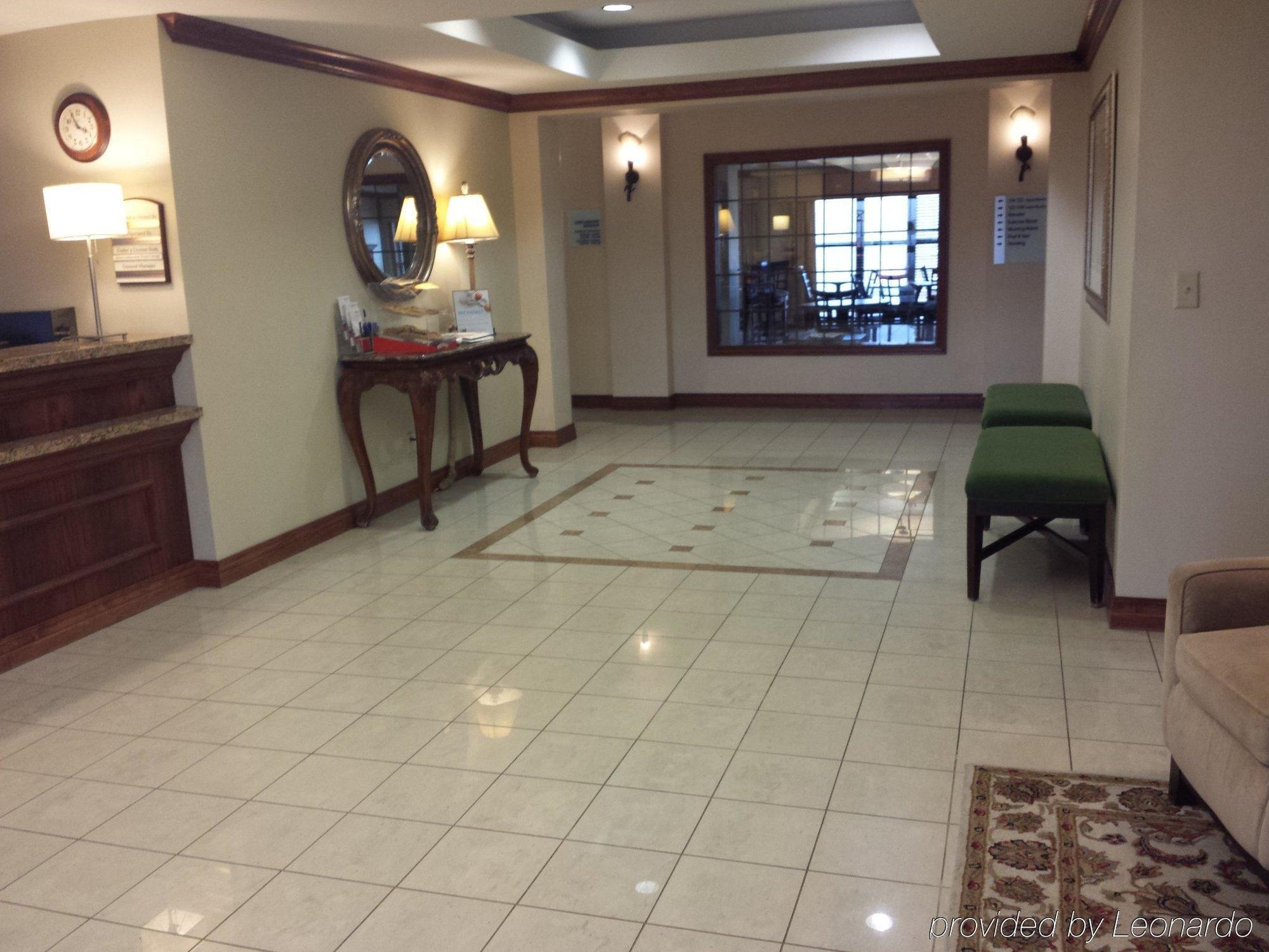 Holiday Inn Express Hotel & Suites Concordia Us 81 By Ihg Zewnętrze zdjęcie